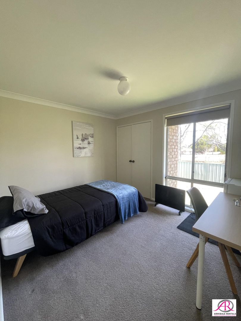 Room 2/8 Fiona Place, Armidale NSW 2350 House For Rent Domain