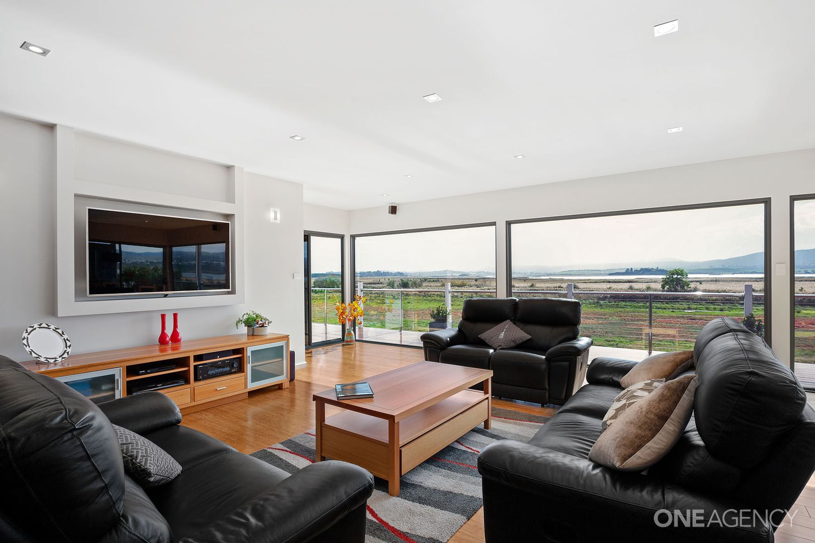 16/11 Walcorm Court, Riverside TAS 7250, Image 2