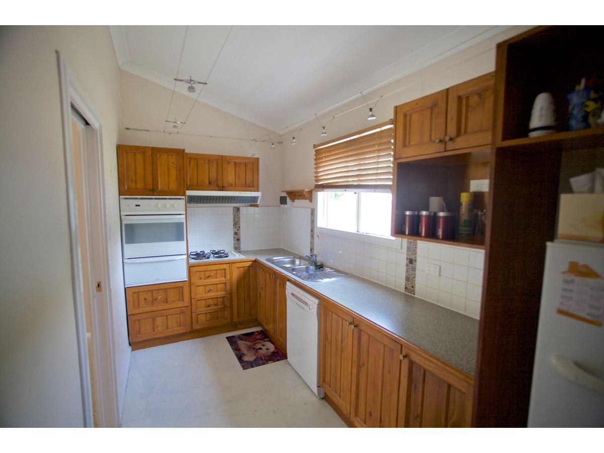 6 Lett Place, Bathurst NSW 2795, Image 1