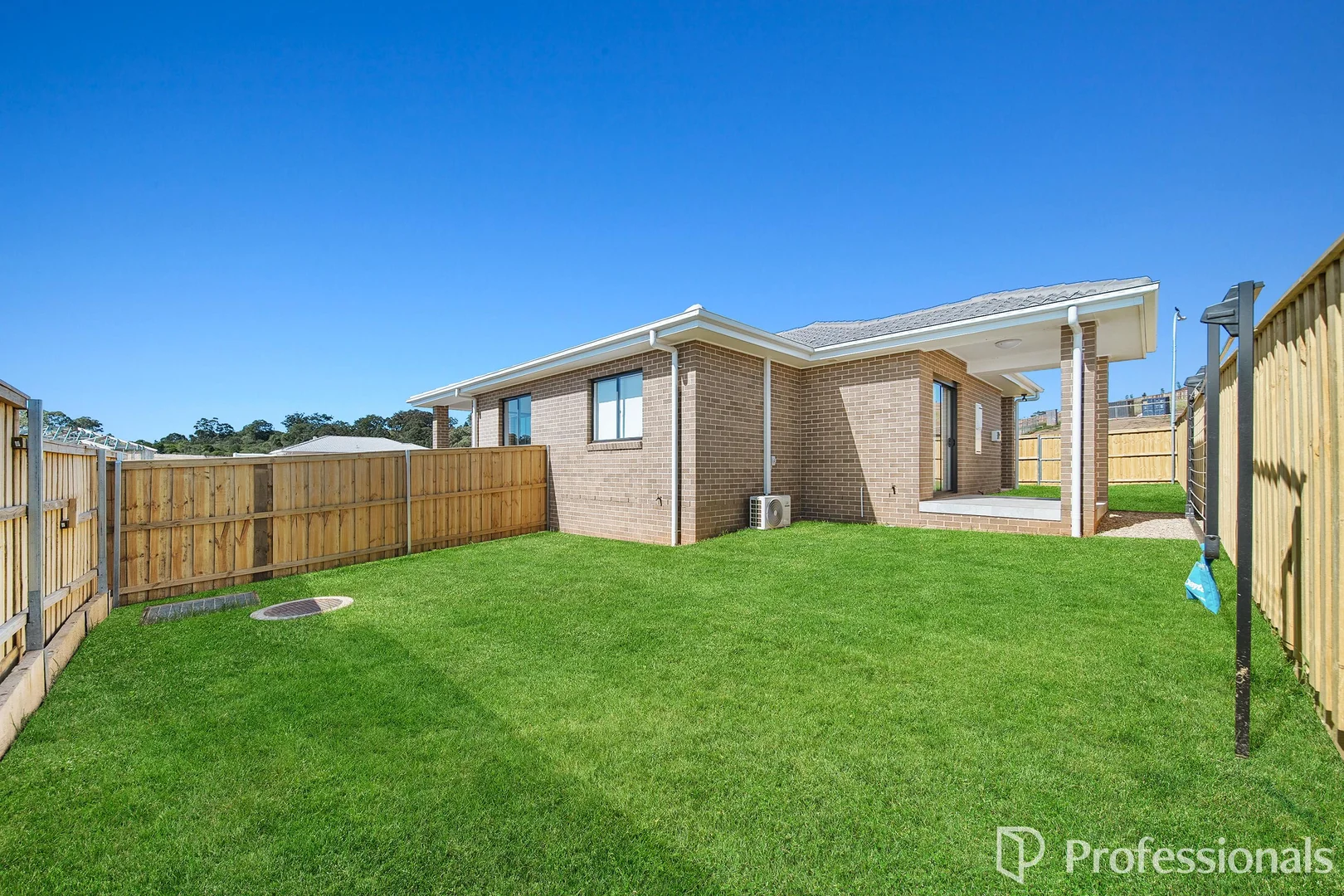 Additional image 6 of 57A Biscay Circuit, Menangle Park NSW 2563