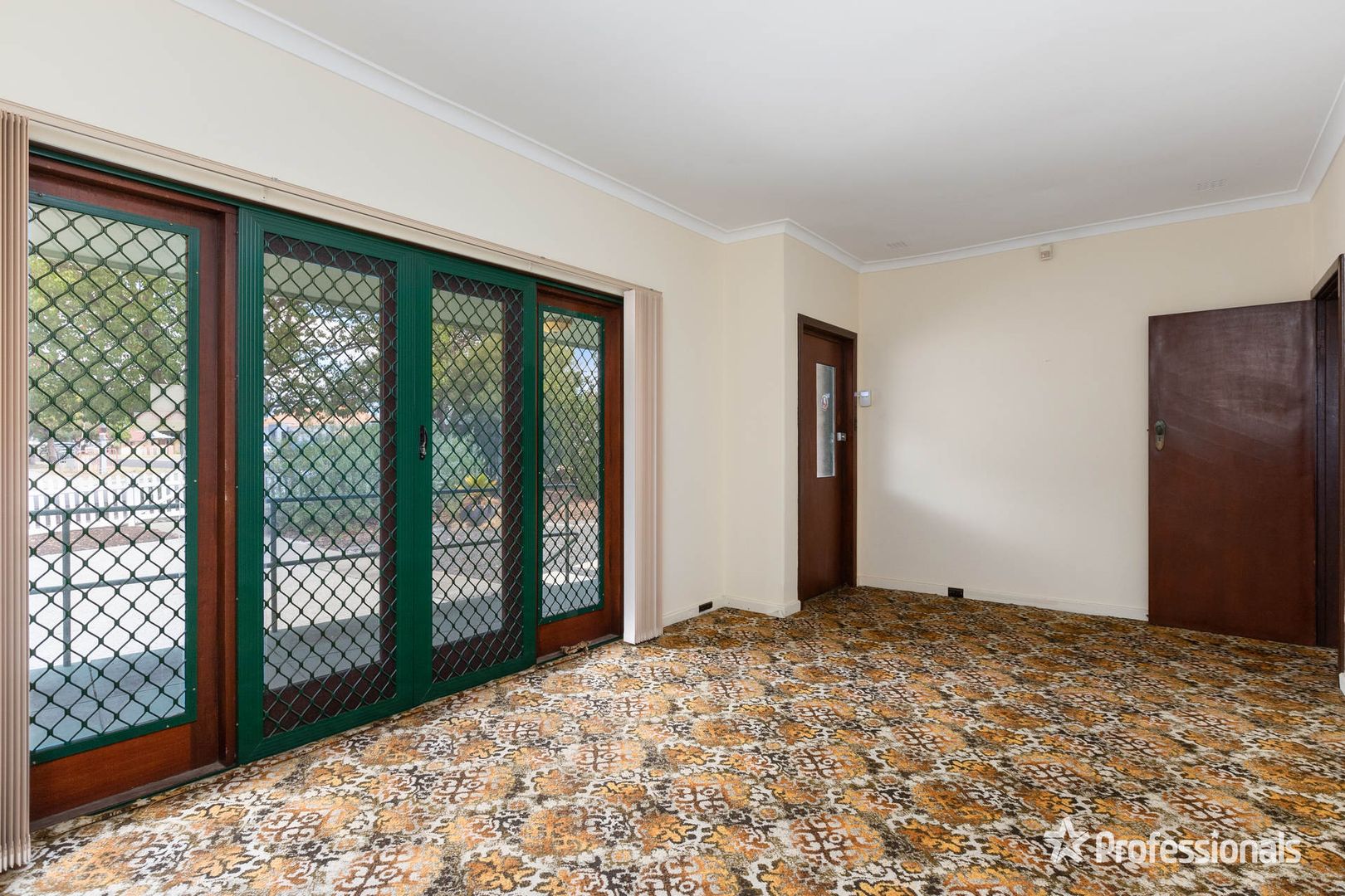 13 Reen Street, St James WA 6102, Image 2