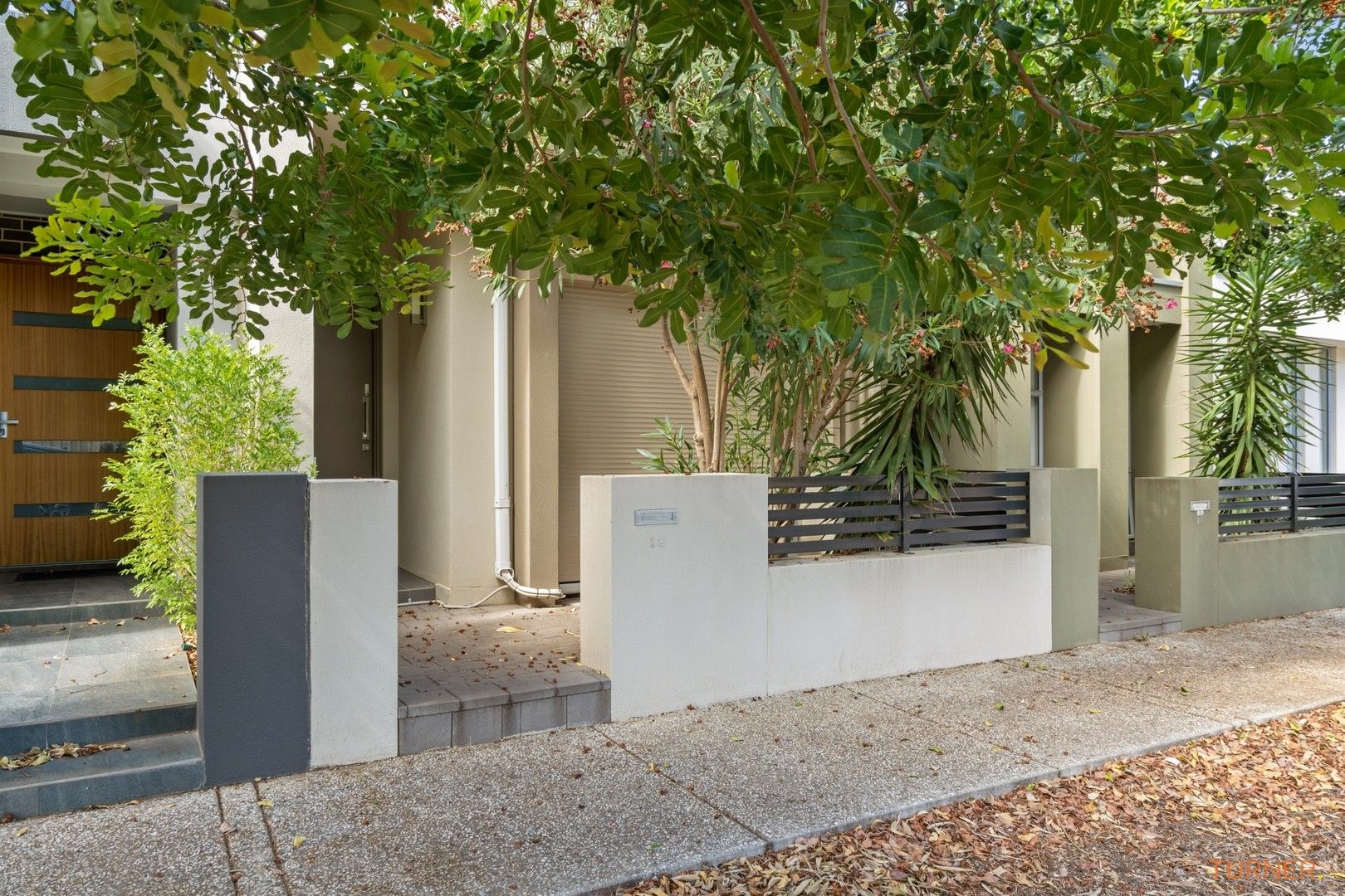 2 bedrooms House in 18 Jeffcott Avenue LIGHTSVIEW SA, 5085