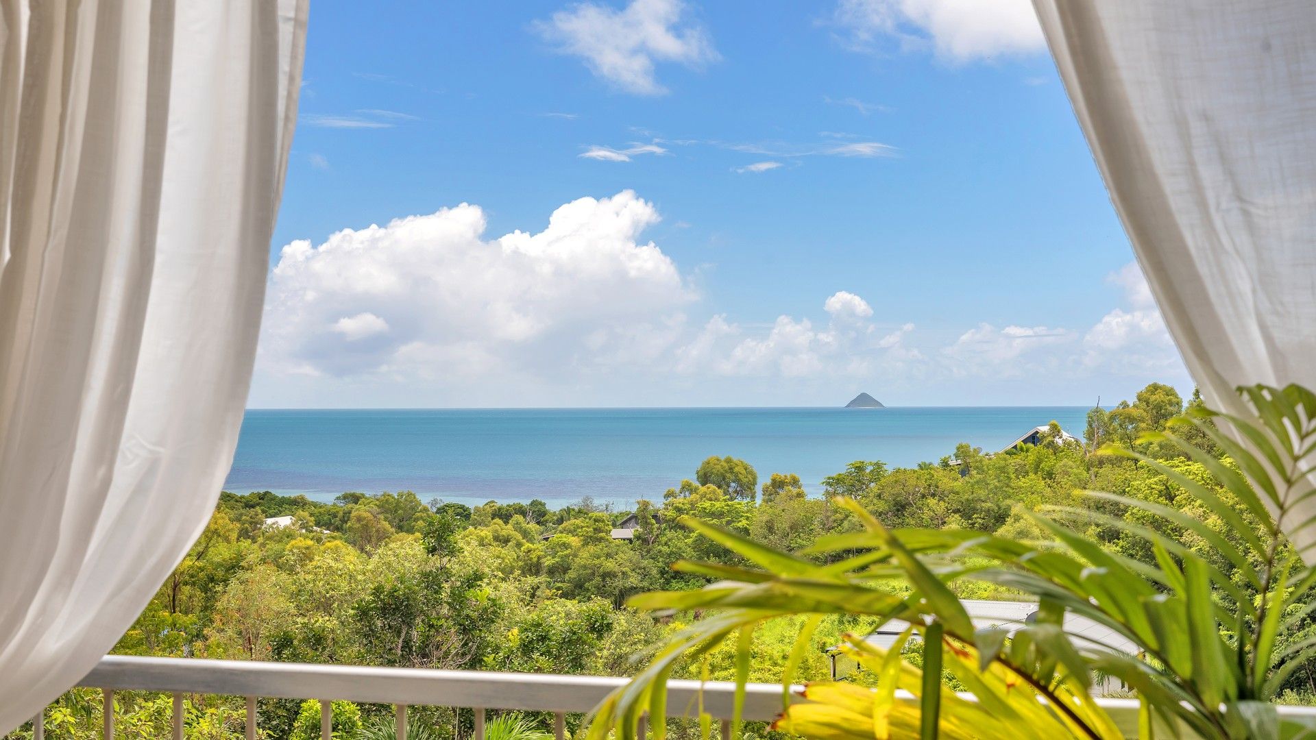 38 Roseric Cres, Hideaway Bay QLD 4800, Image 1