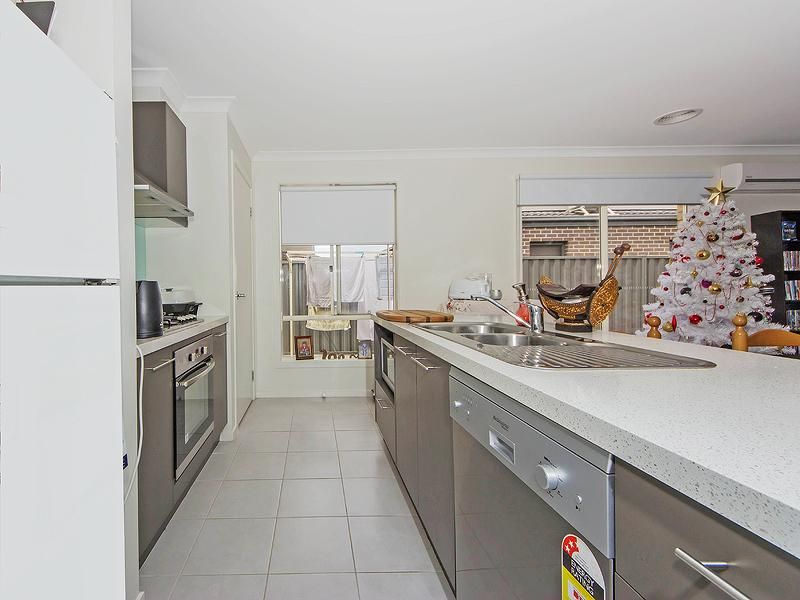 3 Basinview Drive, Tarneit VIC 3029 House For Rent 470 Domain