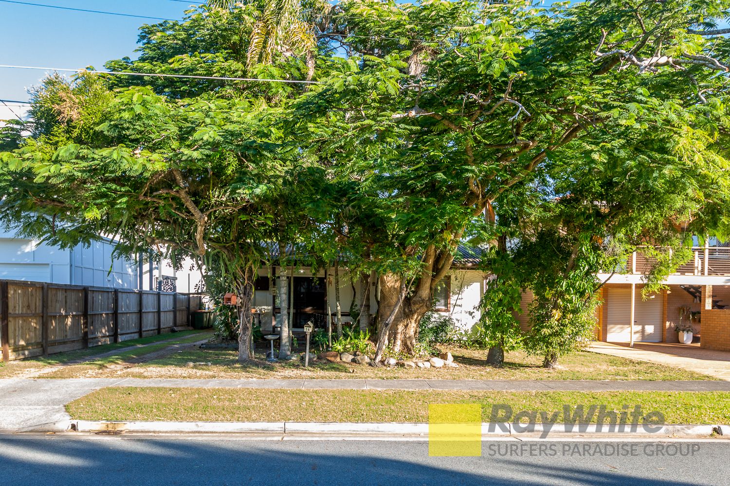 14 Victor Ave, Paradise Point QLD 4216, Image 0