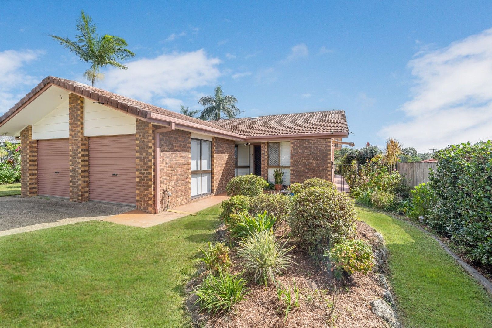 2/3 Ash Court, Arundel QLD 4214, Image 0