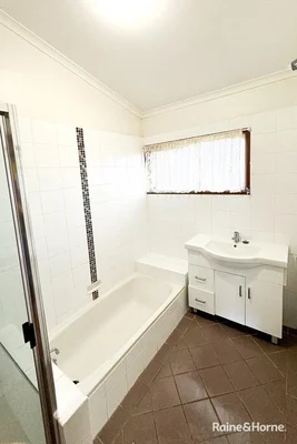 Additional image 9 of 14 Windsor Cir, Kingaroy QLD 4610