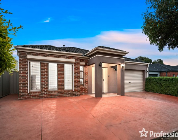 12 Barrwang Street, Cairnlea VIC 3023