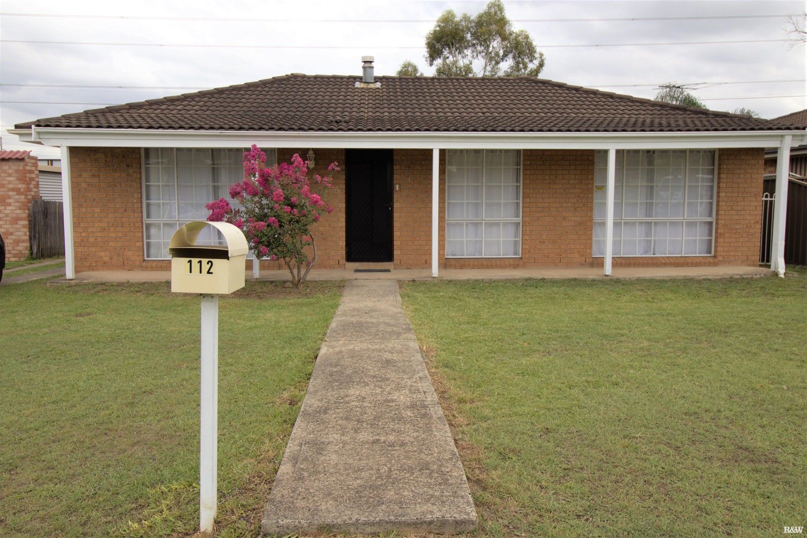 3 bedrooms House in 112 Weaver Street ERSKINE PARK NSW, 2759
