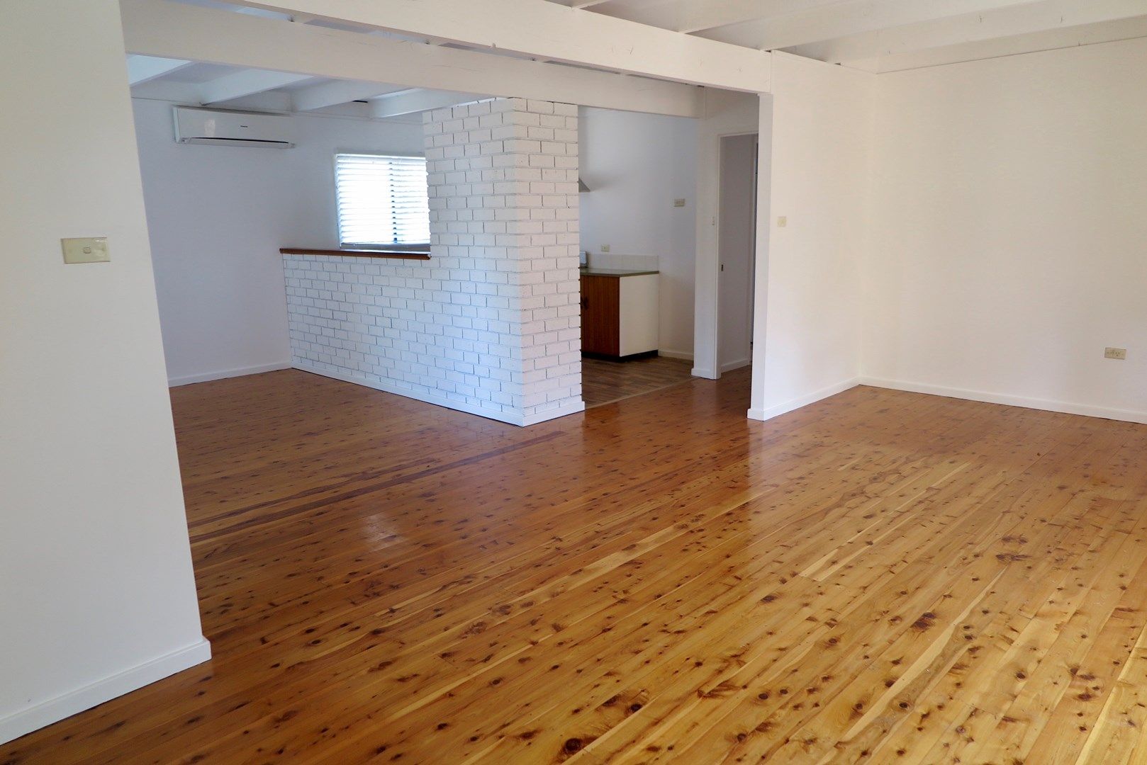 14 Dudley Close, Metford Property History & Address Research Domain