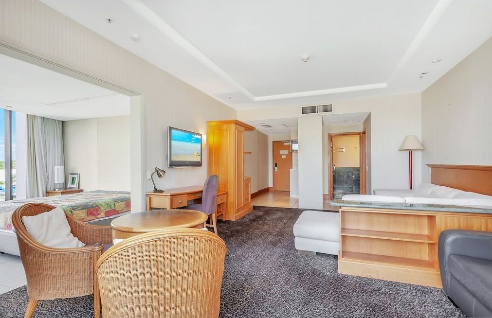 1 bedrooms Apartment / Unit / Flat in 320/2801 Gold Coast Highway SURFERS PARADISE QLD, 4217