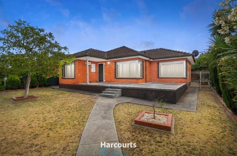 3 bedrooms House in 28 Wattle Street THOMASTOWN VIC, 3074