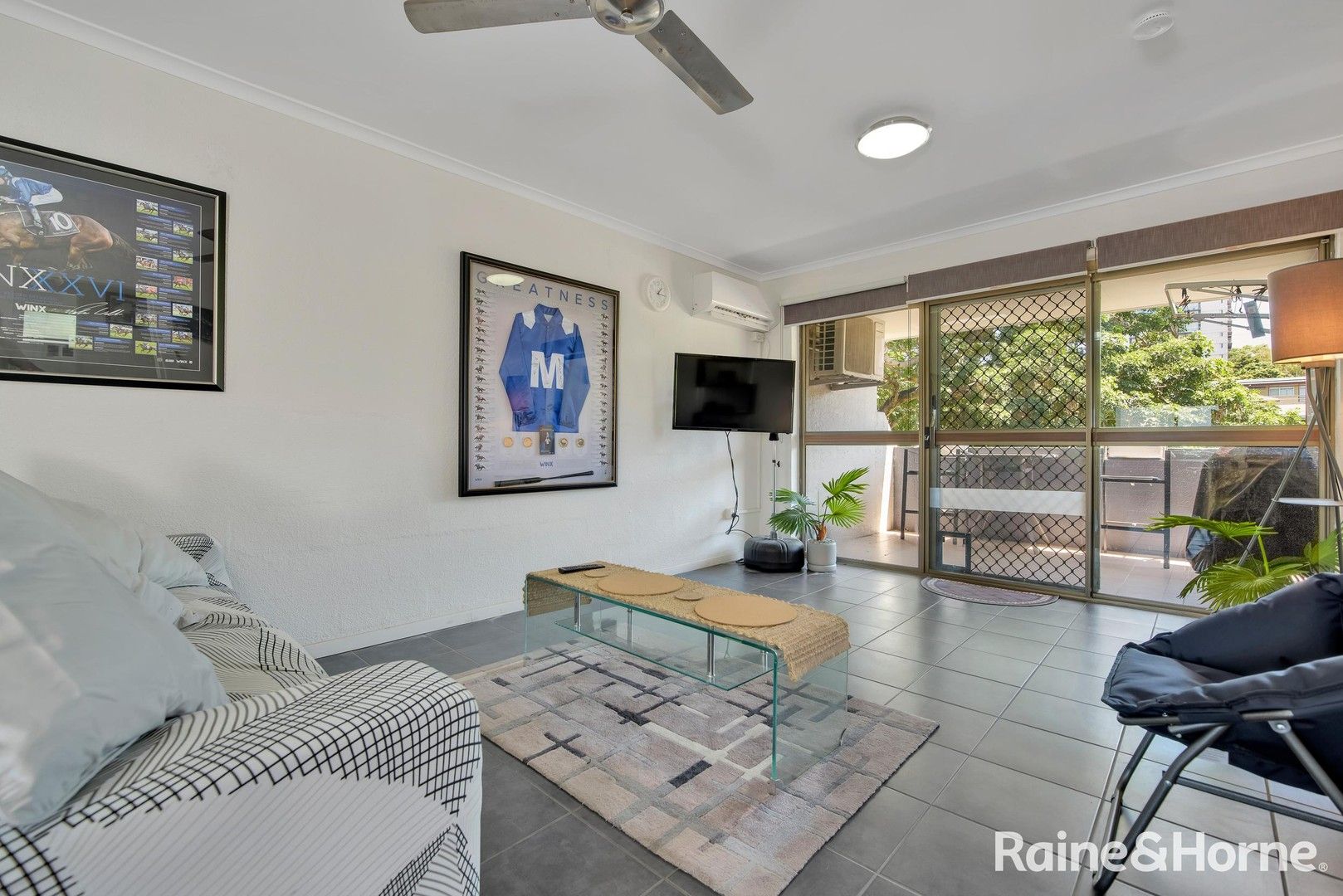2 bedrooms Apartment / Unit / Flat in 6/8 Roseberry Street GLADSTONE CENTRAL QLD, 4680