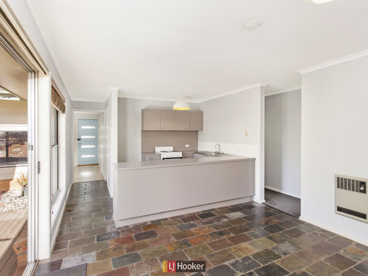 11 Sticht Place, Florey ACT 2615, Image 2