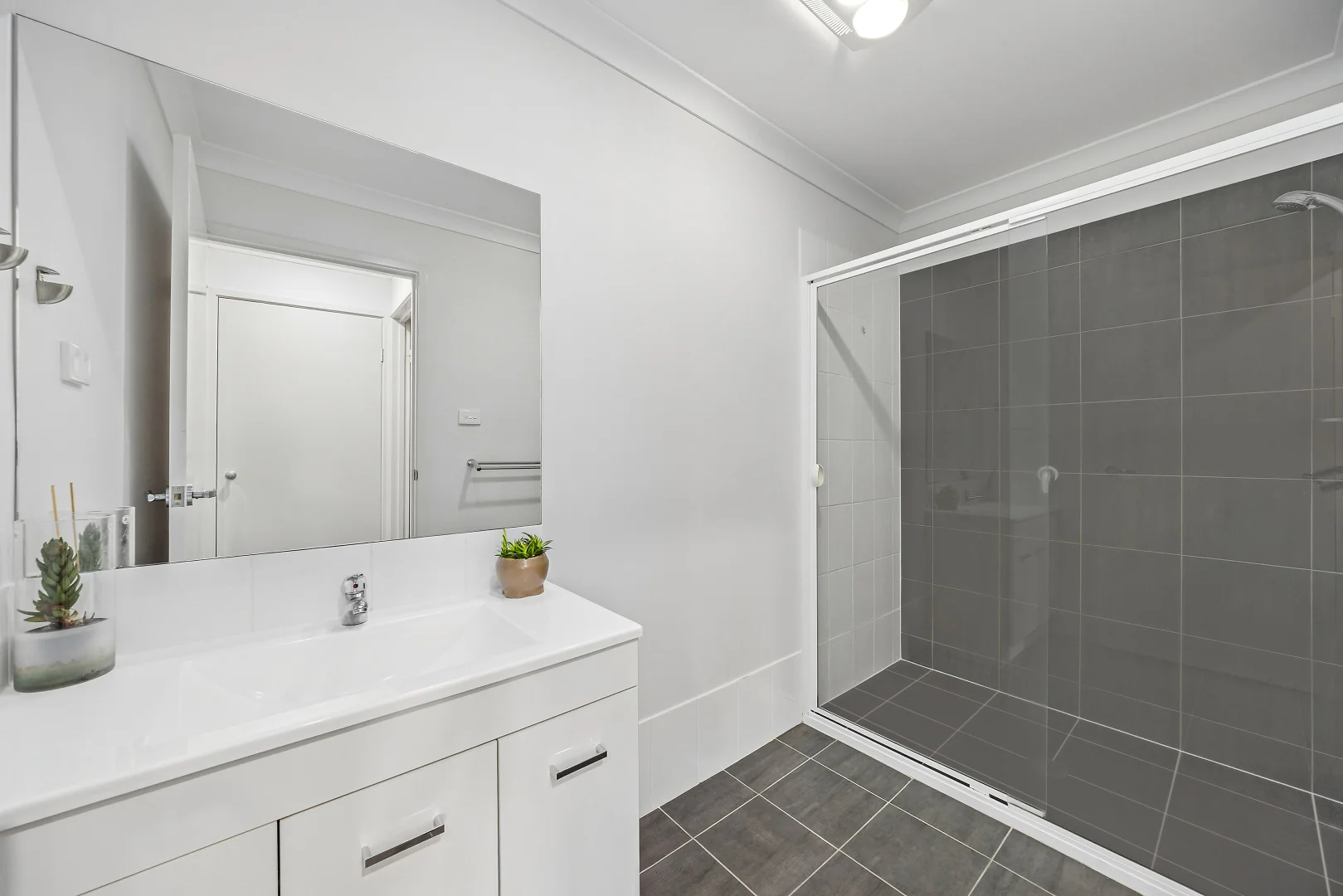 Additional image 8 of 122 Burrumarra Avenue, Ngunnawal ACT 2913