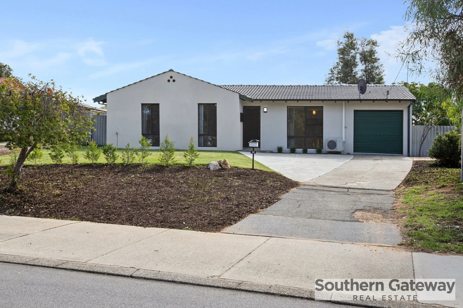 Additional image 24 of 65 Chisham Avenue, Parmelia WA 6167