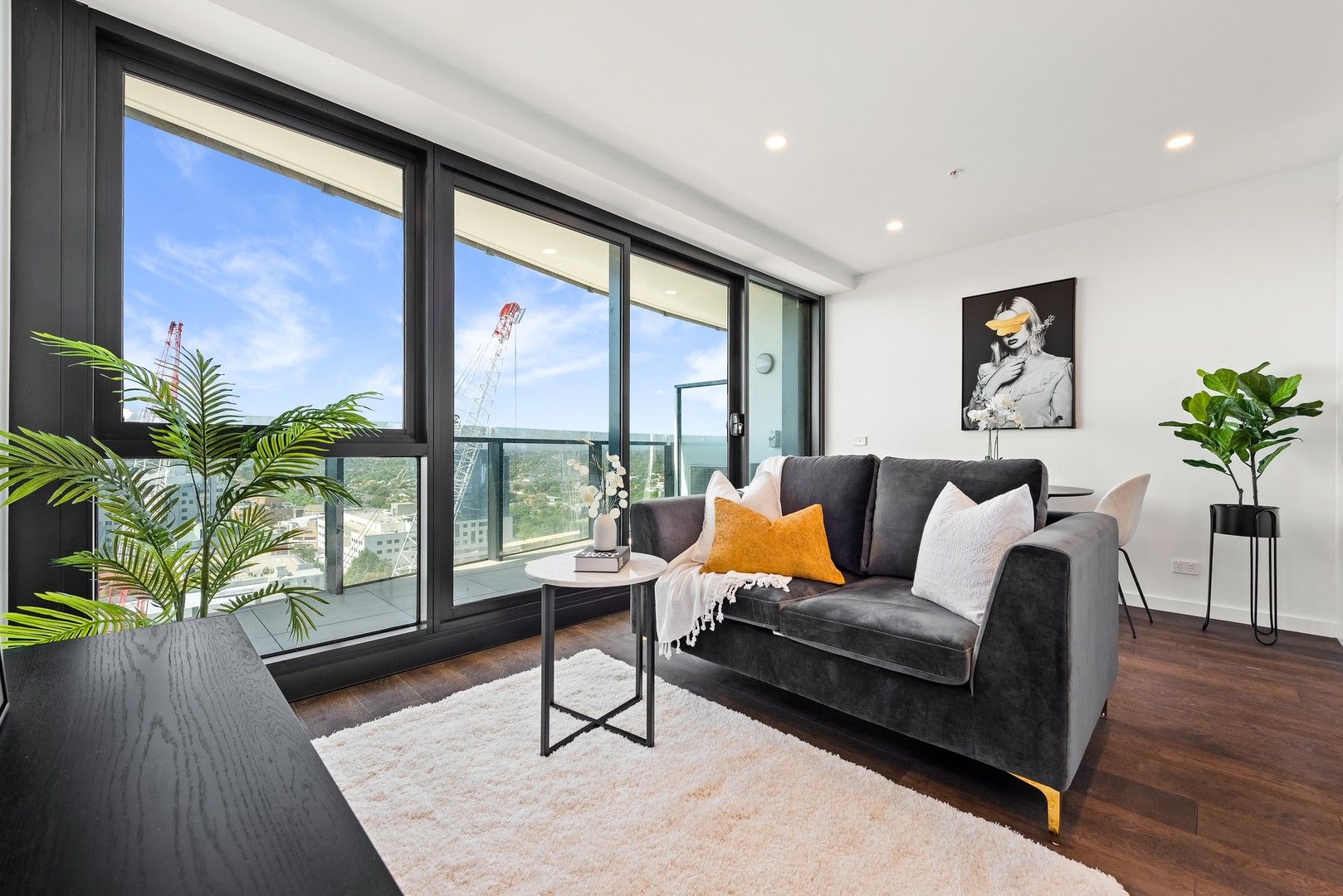 2 bedrooms Apartment / Unit / Flat in 1709/826-834 Whitehorse Road BOX HILL VIC, 3128