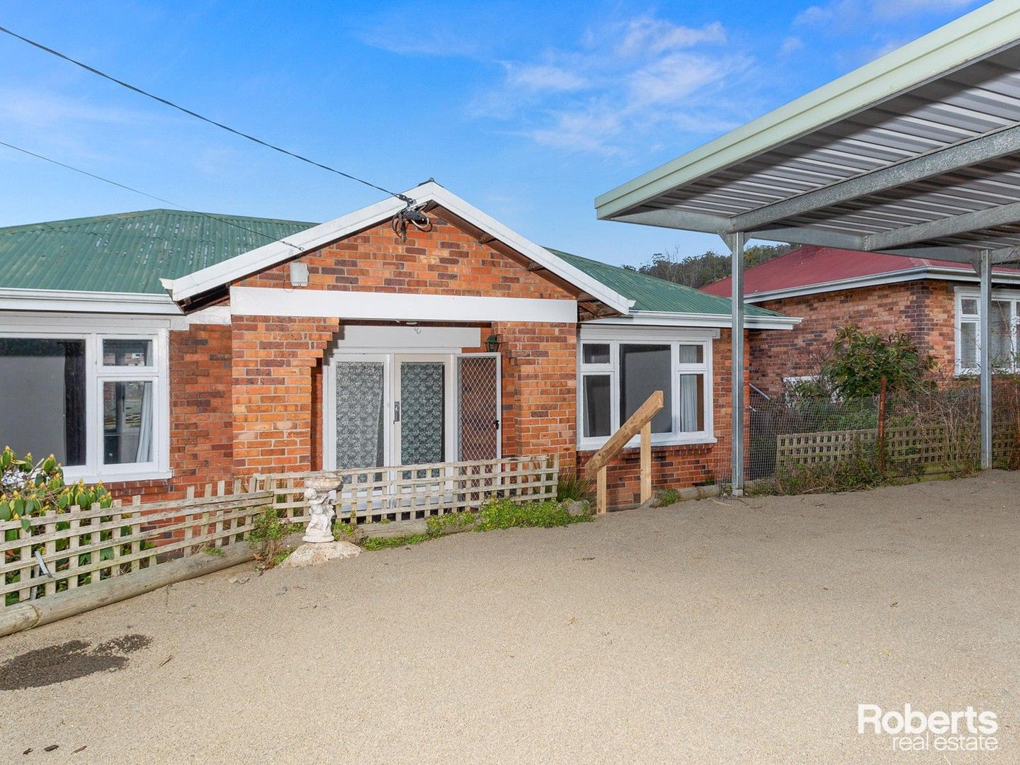 2 bedrooms House in 23 Bowen Avenue TREVALLYN TAS, 7250
