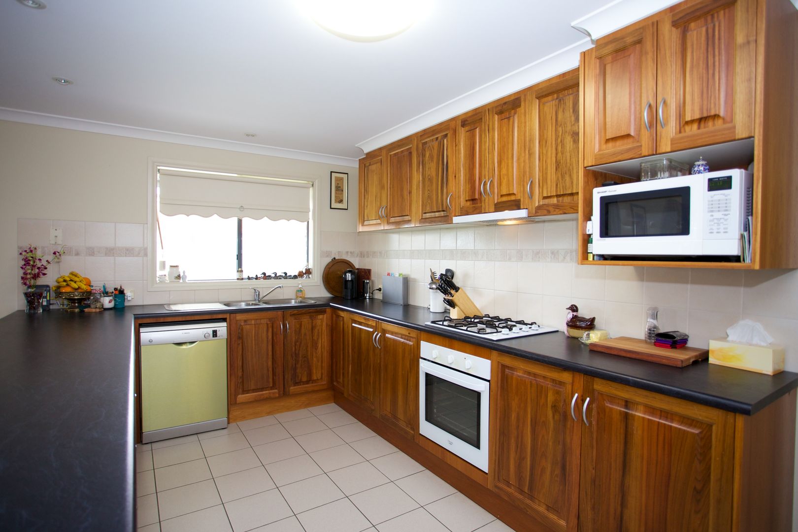 9 Karingal Crescent, Horsham VIC 3400, Image 2