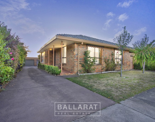 7 Club Crescent, Invermay Park VIC 3350