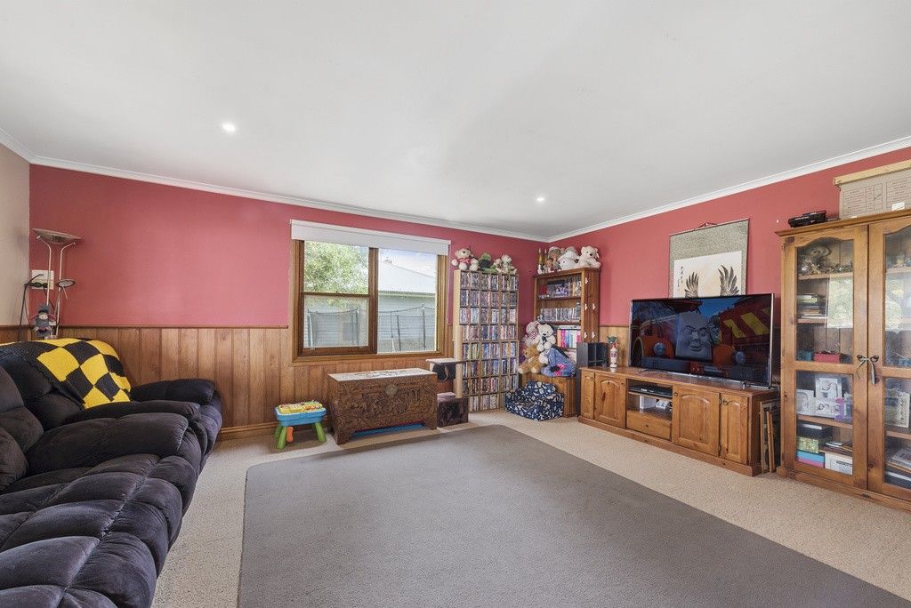 26 Robinson Street, Camperdown VIC 3260, Image 2