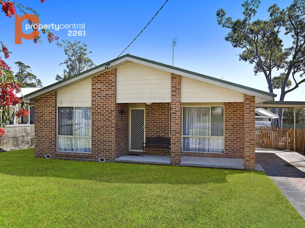 19 Gladys Avenue, Berkeley Vale NSW 2261, Image 0