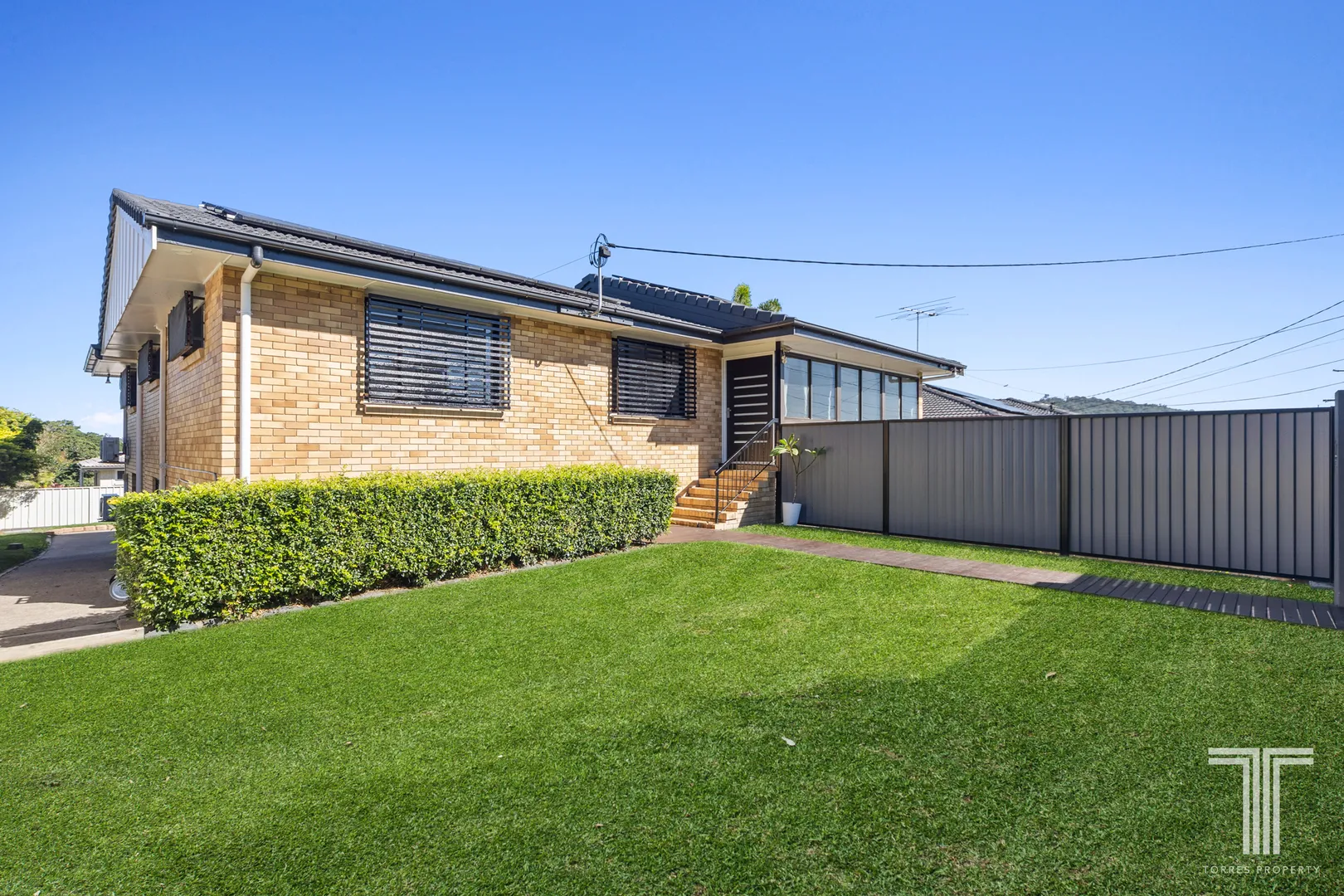 House in Mansfield - View 2