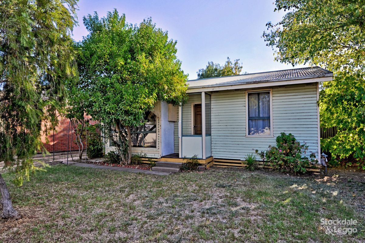 2 bedrooms House in 24 Newton Street SHEPPARTON VIC, 3630