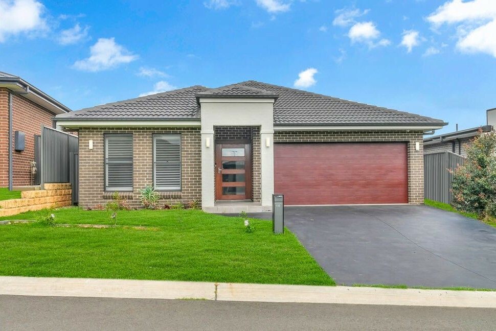 5 bedrooms House in 18 Munro St LEPPINGTON NSW, 2179