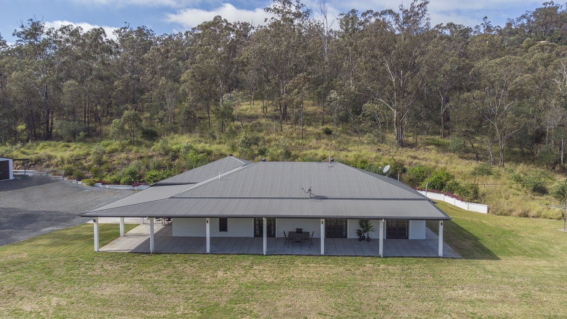 21 Waterhouse Road, Summerholm QLD 4341, Image 2