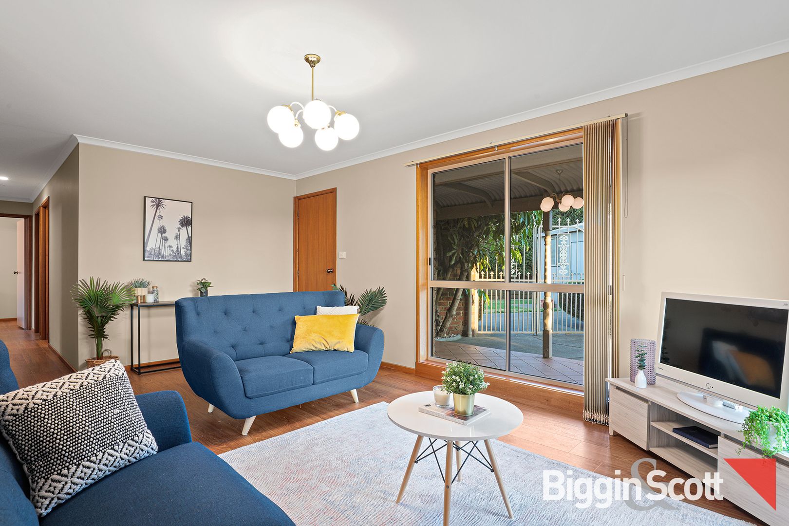 10 Damte Place, St Albans VIC 3021, Image 2