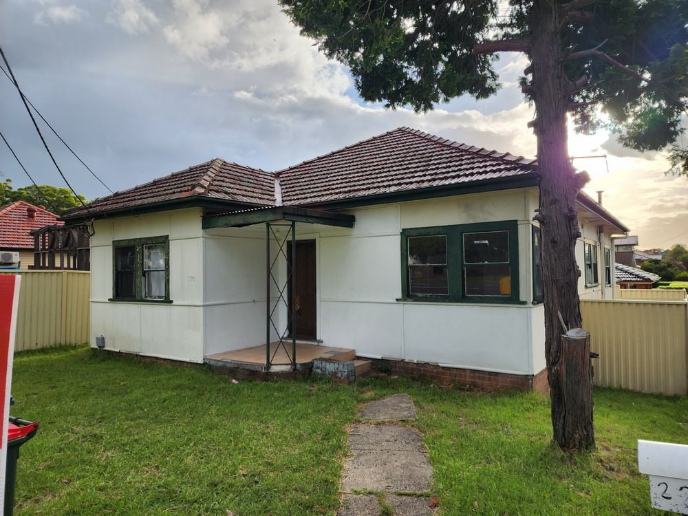 4 bedrooms House in 220 Park Road AUBURN NSW, 2144