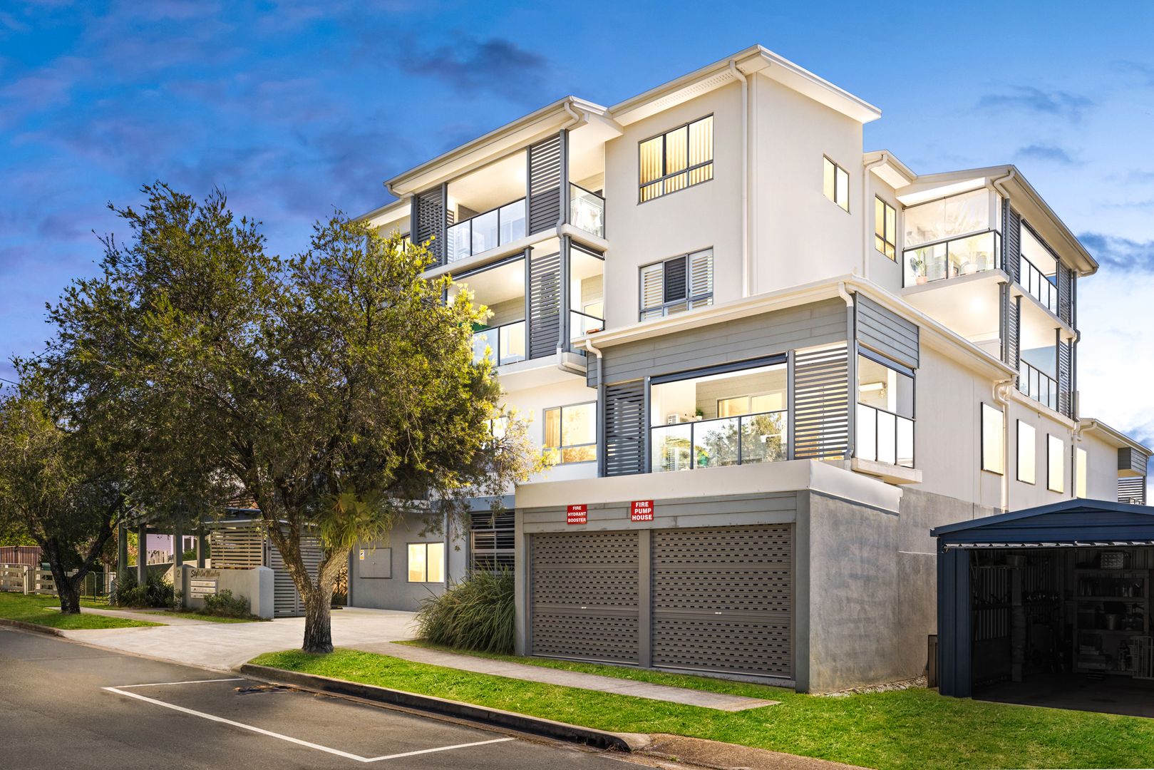 4/2 Manley Street, Redcliffe QLD 4020