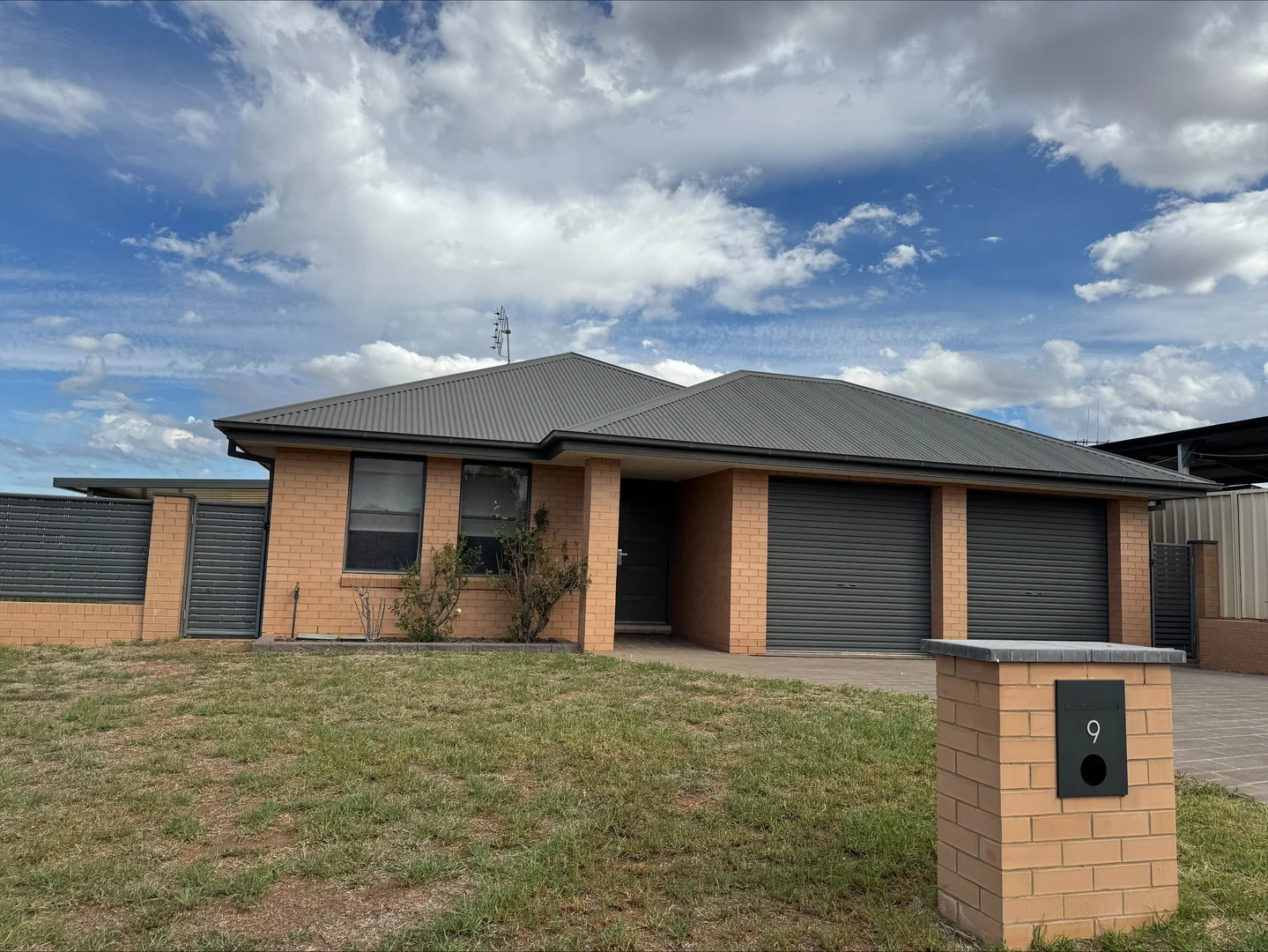 Additional image 2 of 9 Vaucluse Place, Parkes NSW 2870