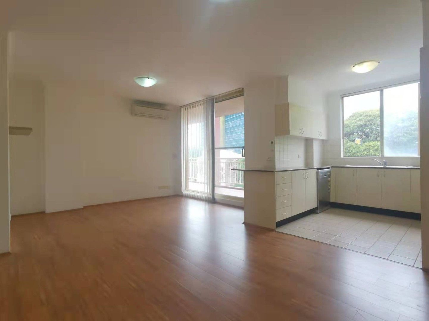 2 bedrooms Apartment / Unit / Flat in 38-42 Bay St ROCKDALE NSW, 2216