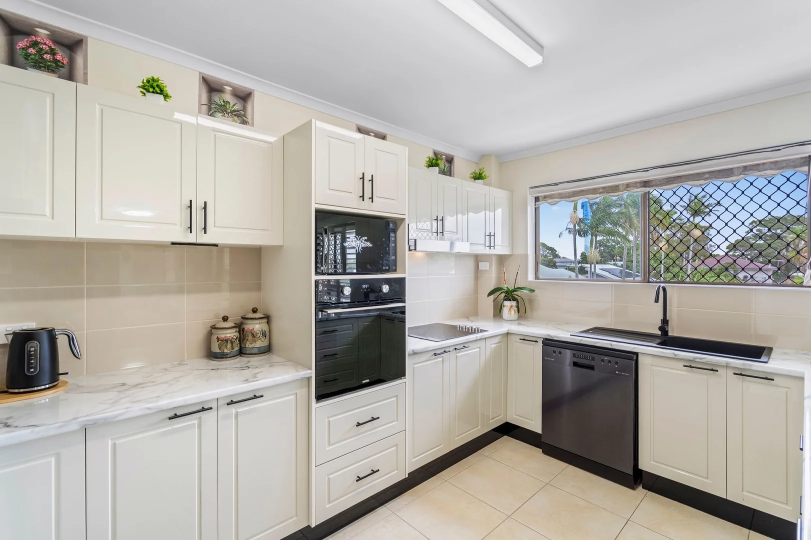 Additional image 10 of 6/10 Fourth Avenue, Bongaree QLD 4507