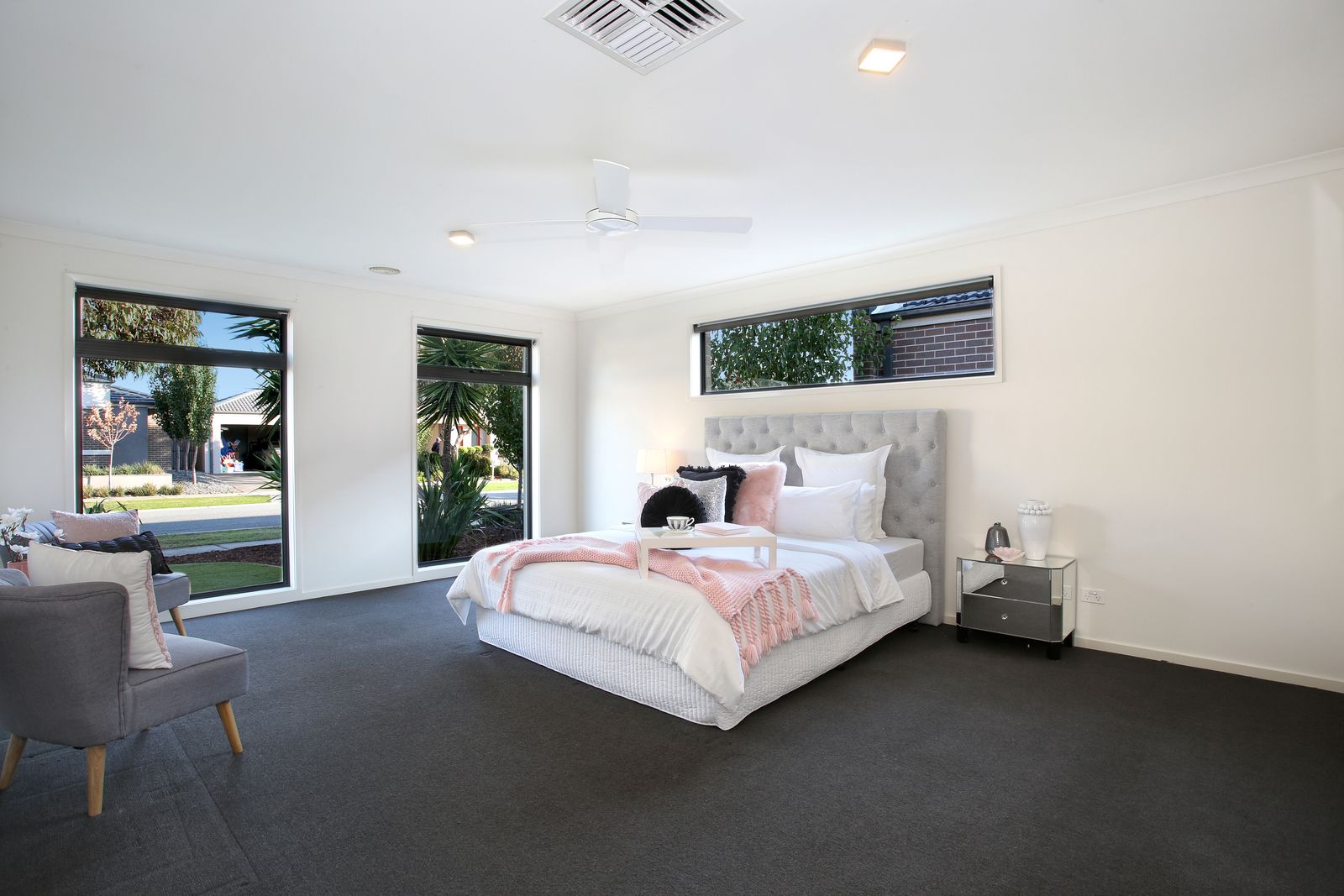 91 Bluemist Circuit, Lyndhurst VIC 3975, Image 2