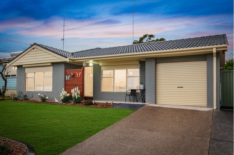 45 Campbell Parade, Mannering Park NSW 2259, Image 0