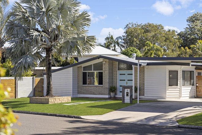 Picture of 6 Dalby Street, MAROOCHYDORE QLD 4558