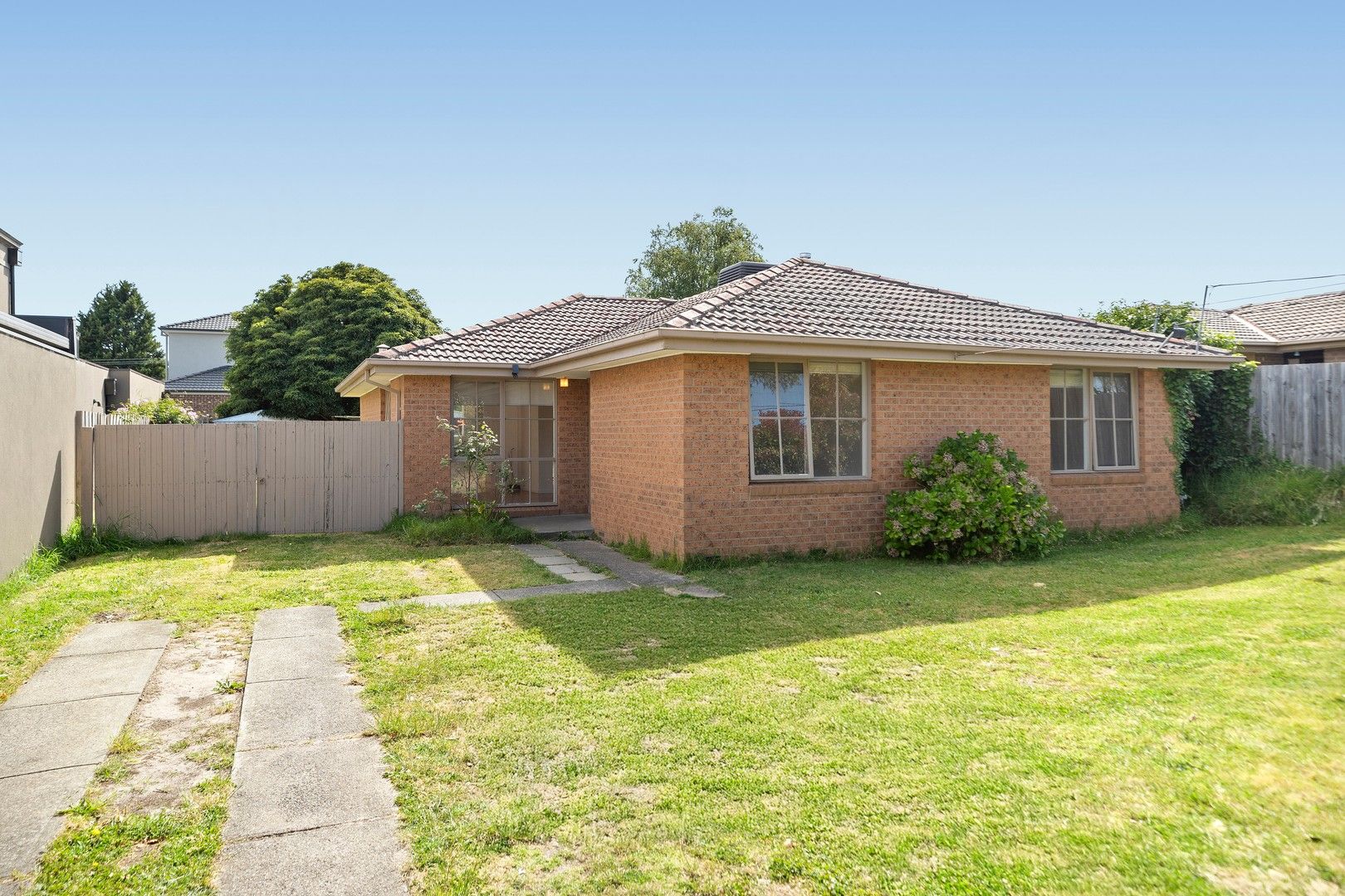 3 bedrooms House in 57 Phoenix Drive WHEELERS HILL VIC, 3150