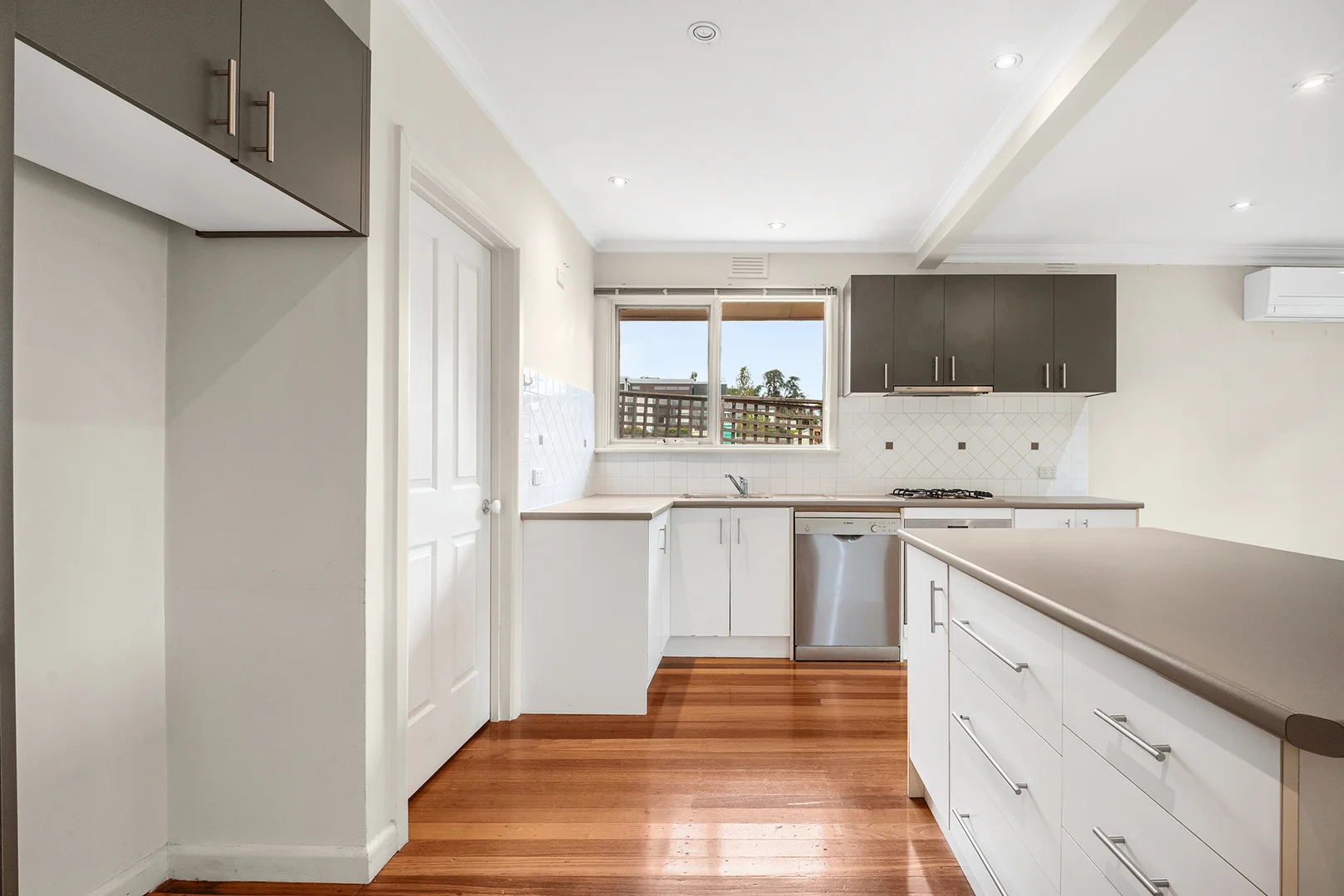 Additional image 3 of 1/155 Lower Heidelberg Road, Ivanhoe VIC 3079