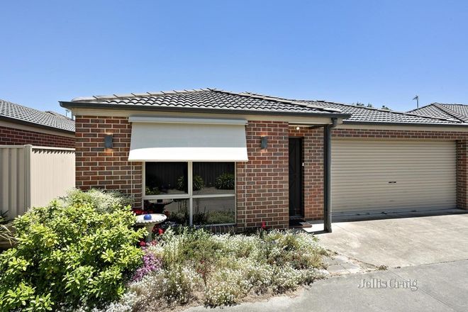 Picture of 2/1 Water Street, BROWN HILL VIC 3350