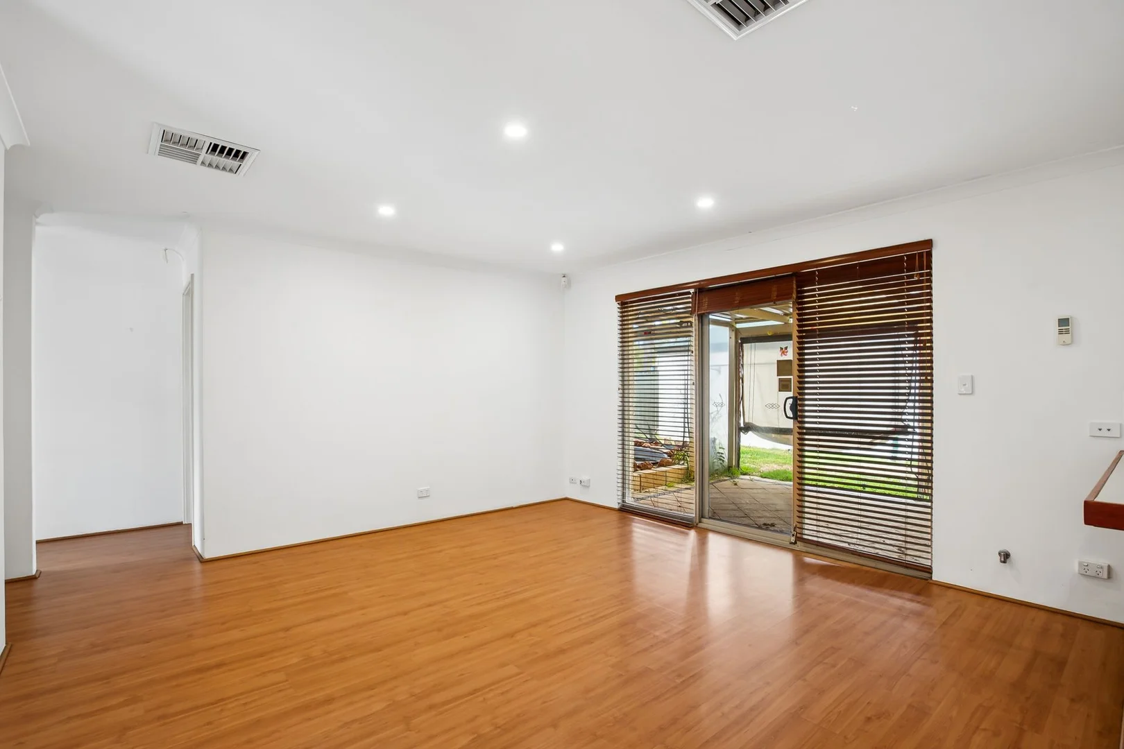 Additional image 5 of 165 Parmelia Avenue, Parmelia WA 6167