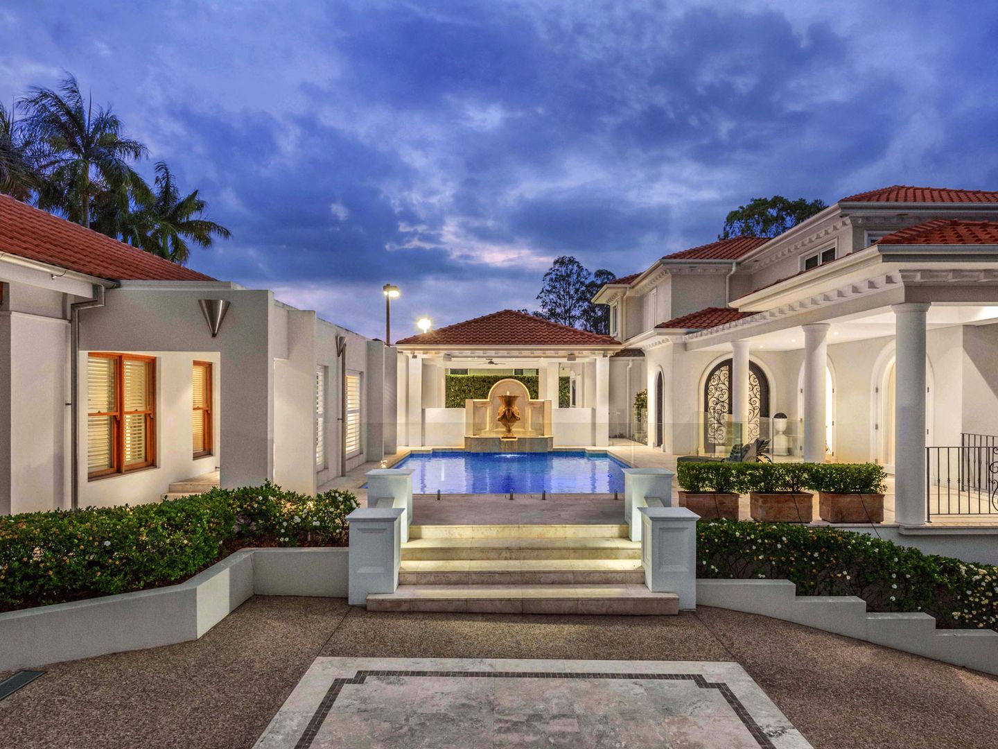 121 King Arthur Terrace, Tennyson QLD 4105 Domain