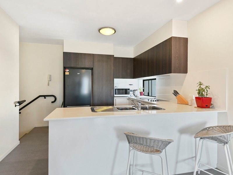 8/14 Gordon Parade, Everton Park QLD 4053, Image 2