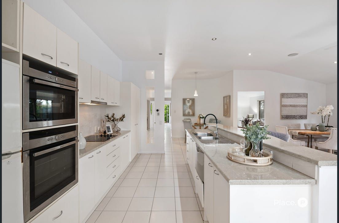 4 bedrooms House in 6 Willis Close KEPERRA QLD, 4054