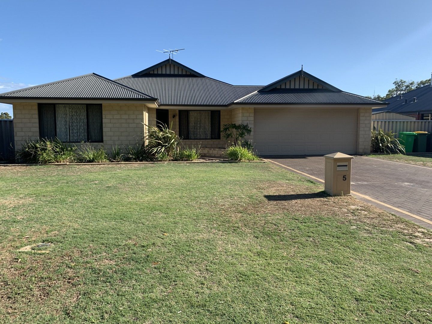 4 bedrooms House in 25 Walingale Drive AUSTRALIND WA, 6233