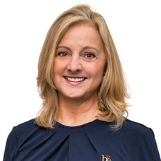 Angela Walter, Sales representative