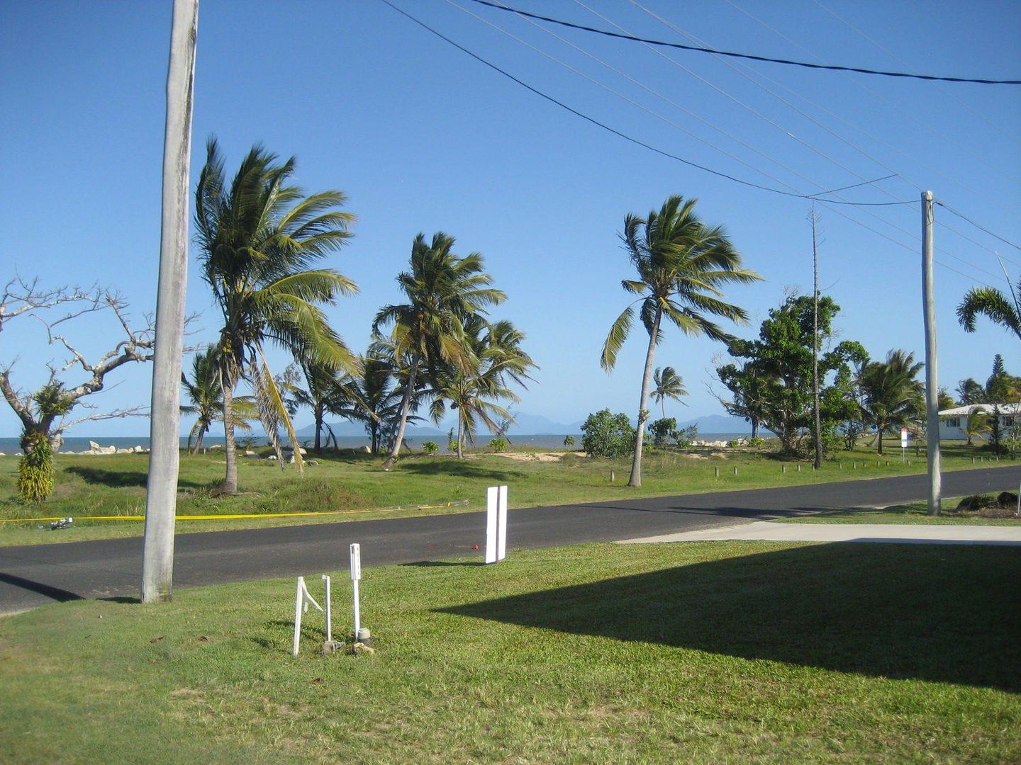 Tully Heads QLD 4854 2 beds house for Sale, 288,000 2010015059