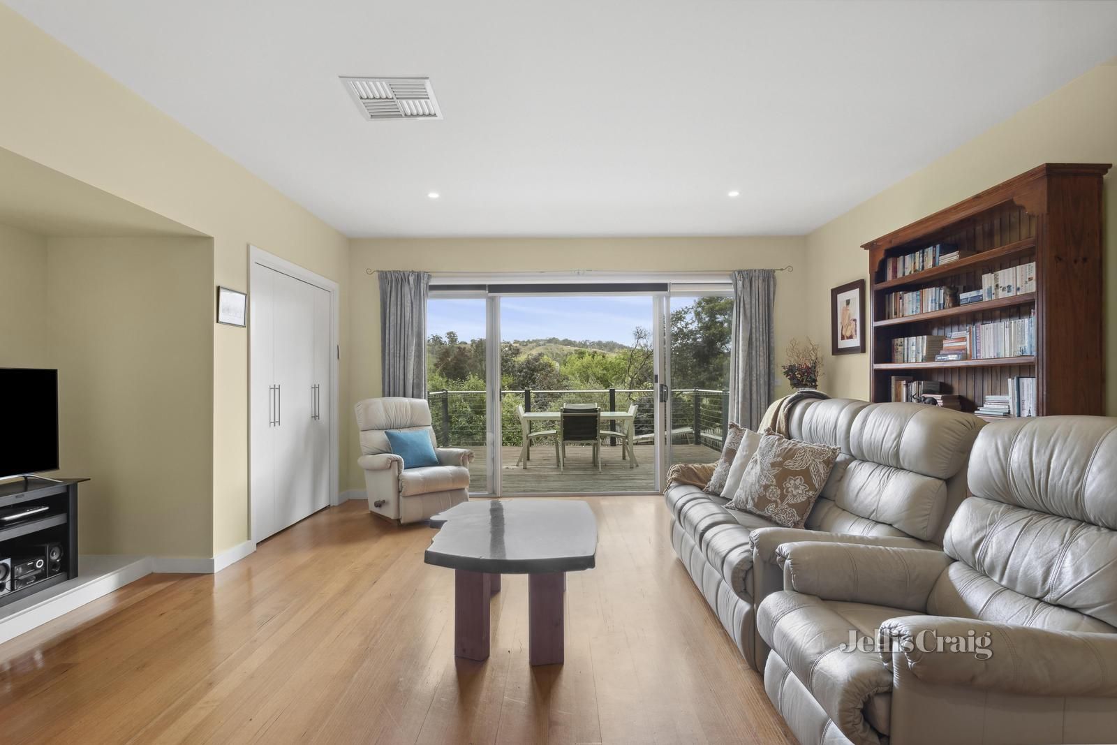 10A Sixteenth Street, Hepburn VIC 3461, Image 2